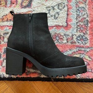 Vagabond Platform Boots